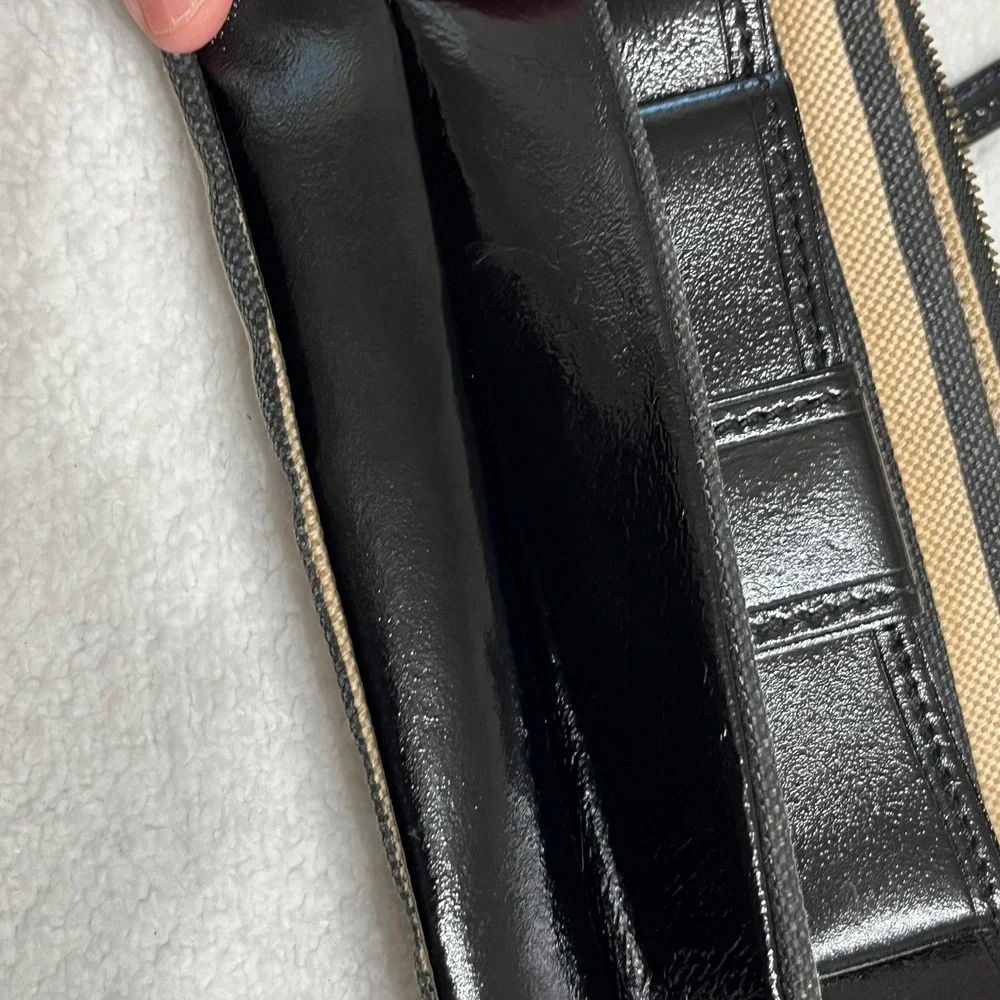 Kate Spade Villabella Ave. Celina‎ Striped Bow Wristlet Clutch Black Tan Patent